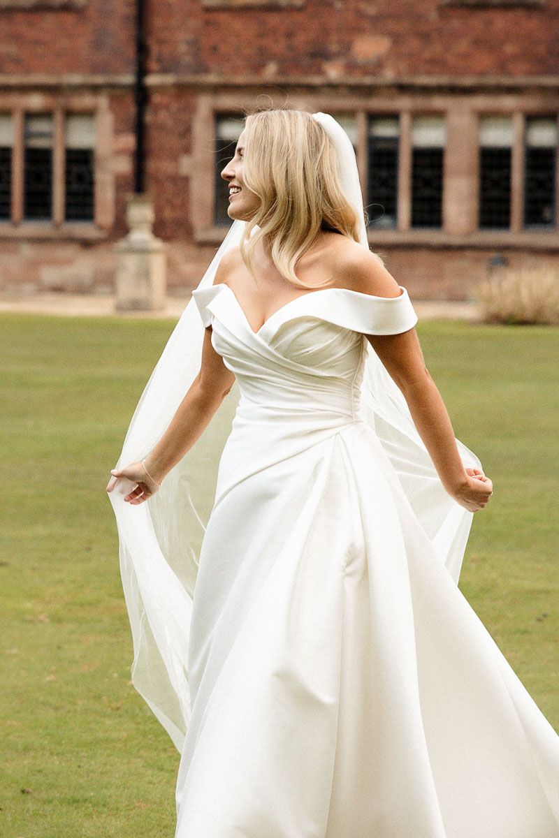 A beautiful Colshaw Hall wedding in Cheshire, captured by ER Photography. Relaxed, natural wedding photography of Millie & Luke’s celebration at Colshaw Hall.
